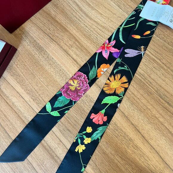 Gucci Printed Silk Twill Ribbon Scarf - Picture 6 of 8